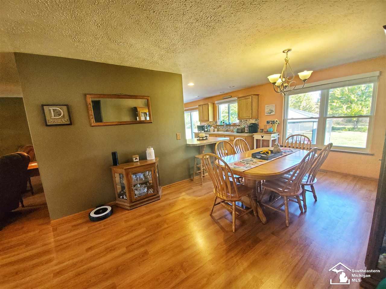 463 Nadeau Road Monroe, MI 48162 - Photo 10 of 31
