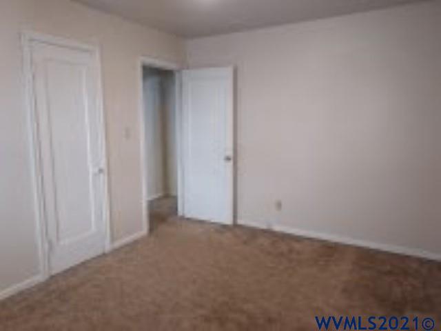 1090 Southwest 14th Avenue Albany, OR 97321 - Photo 7 of 10