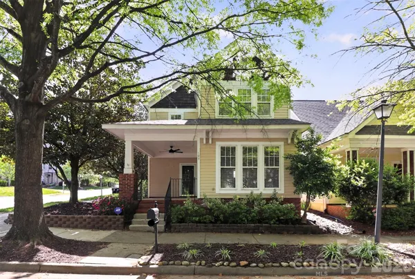 $3,200 | 103 Park Forest Street, Davidson, NC 28036