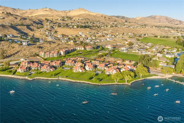 $749,000 | 100 Lake Chelan Shores Drive, Unit 167&8, Chelan, WA 98816