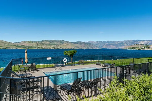 $749,000 | 100 Lake Chelan Shores Drive, Unit 167&8, Chelan, WA 98816