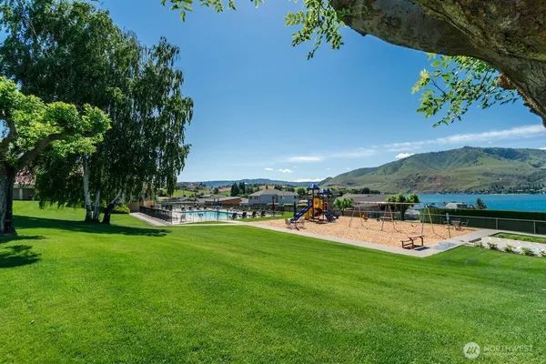 $749,000 | 100 Lake Chelan Shores Drive, Unit 167&8, Chelan, WA 98816