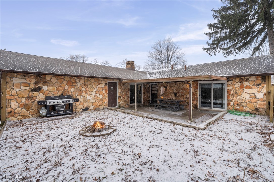 15472 Howe Road Strongsville, OH 44136 - Photo 25 of 32 yard and patio