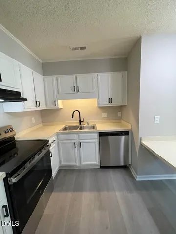 $1,200 | 5325 Wayne Street, Unit D, Raleigh, NC 27606