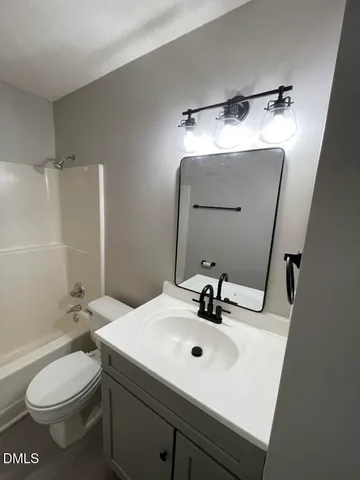 $1,200 | 5325 Wayne Street, Unit D, Raleigh, NC 27606