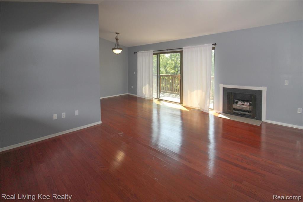 2939 Meadowbrook Drive Rochester Hills, MI 48309 - Photo 7 of 29