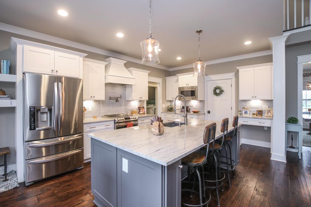 3403 East Compton Road Murfreesboro, TN 37130 - Photo 12 of 30 Large Island