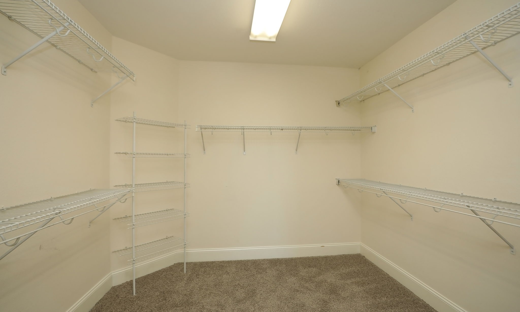 2120 Kipling Street, Unit 402 Houston, TX 77098 - Photo 26 of 30 a view of a small space