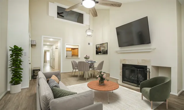 $1,825 | 4900 Floyd Street, Unit 11, Houston, TX 77007