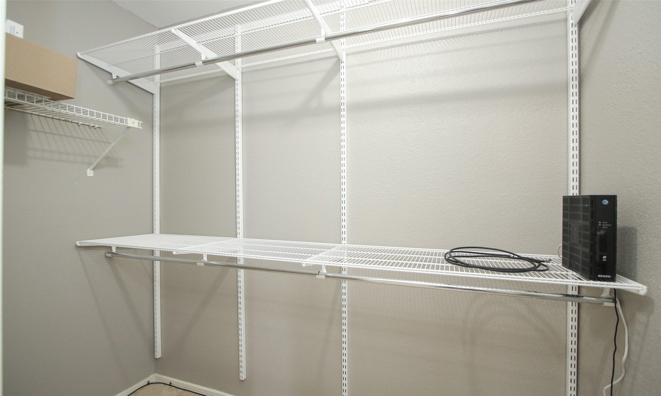 4900 Floyd Street, Unit 11 Houston, TX 77007 - Photo 24 of 37 Primary Closet