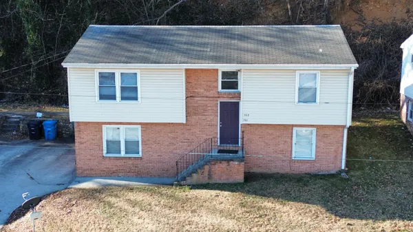 $1,275 | 703 Riverland Road Southeast, Roanoke, VA 24014