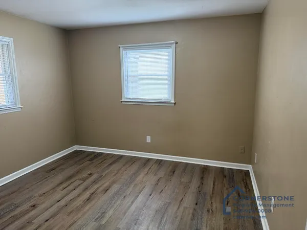 $1,275 | 703 Riverland Road Southeast, Roanoke, VA 24014