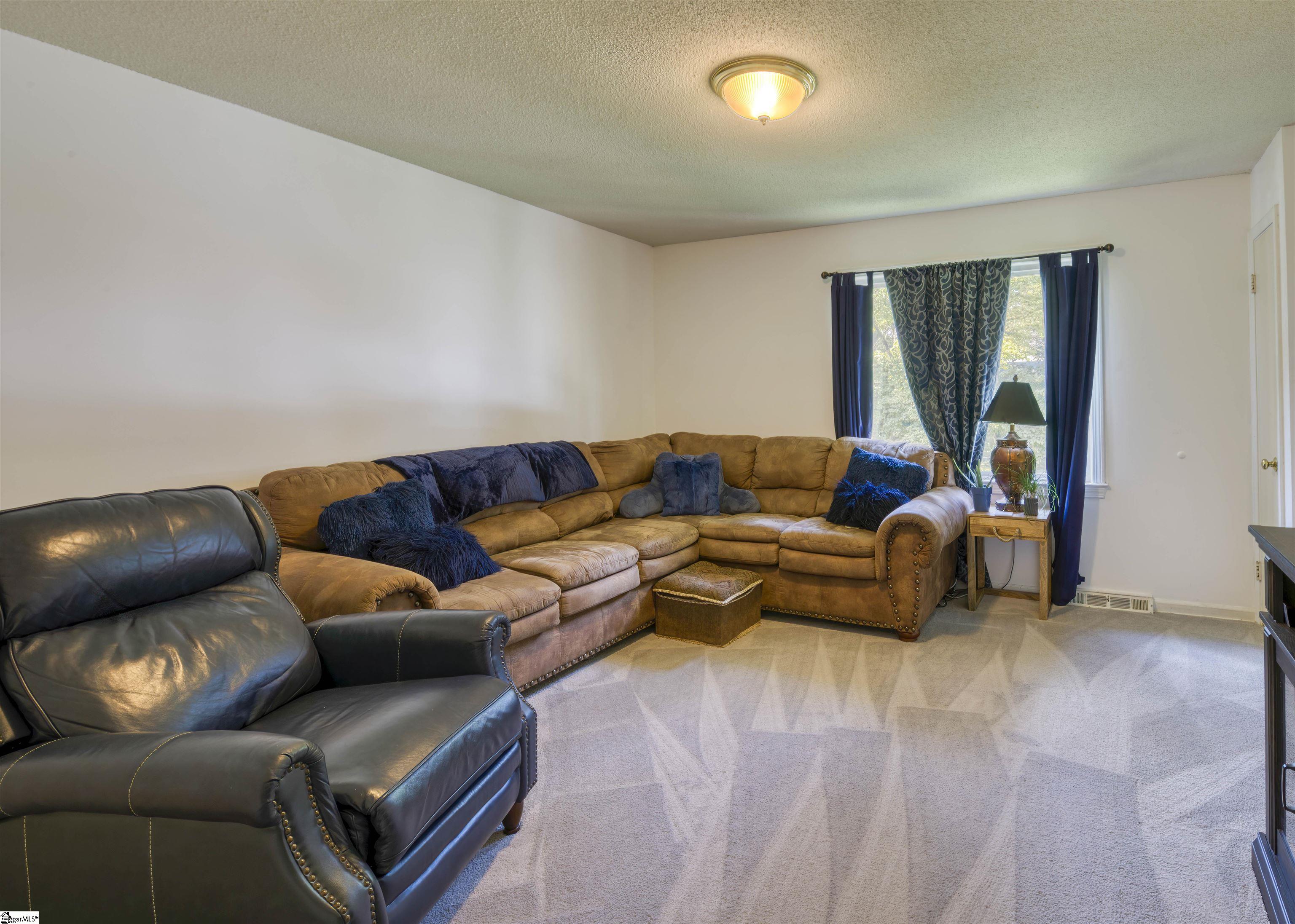 107 Shallowford Road Easley, SC 29640 - Photo 6 of 14