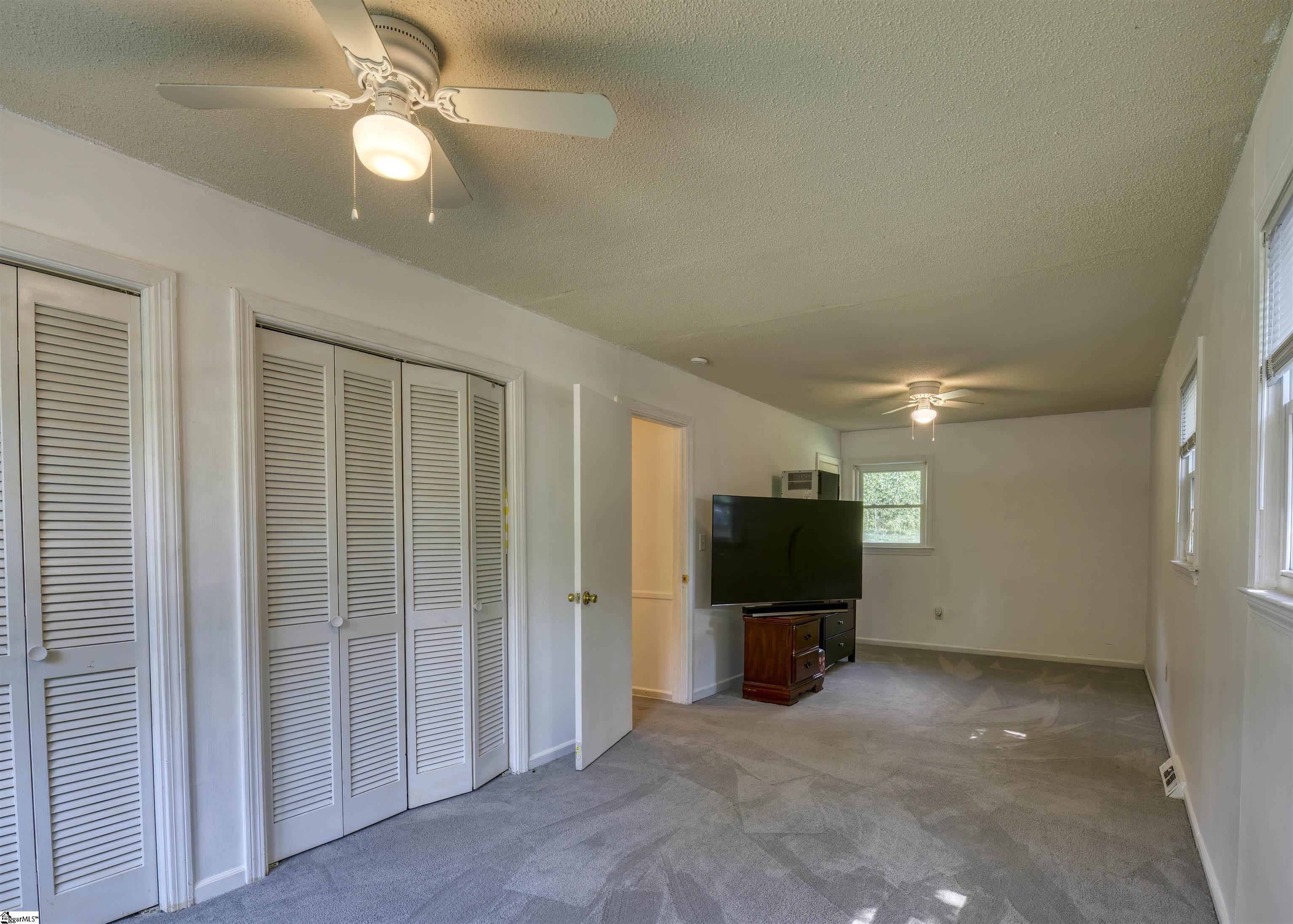 107 Shallowford Road Easley, SC 29640 - Photo 8 of 14