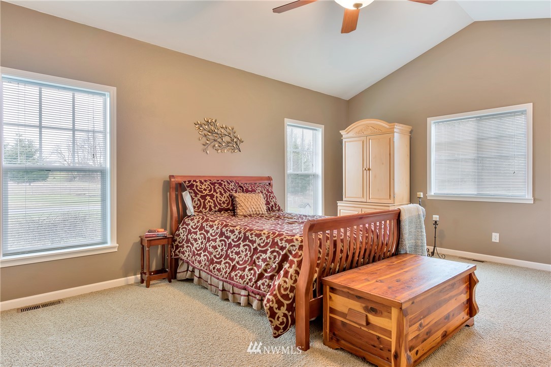 9717 May Road Sumas, WA 98295 - Photo 14 of 25