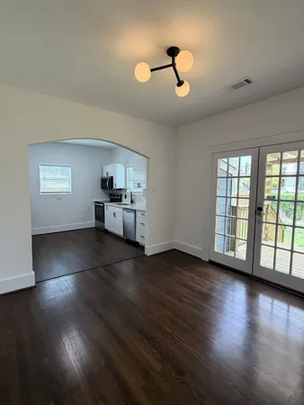 $4,800 | 1968 West McKinney Street, Houston, TX 77019