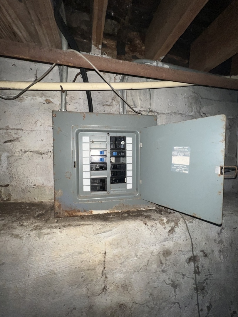 301 North West Avenue Kankakee, IL 60901 - Photo 11 of 13 a view of yellow house