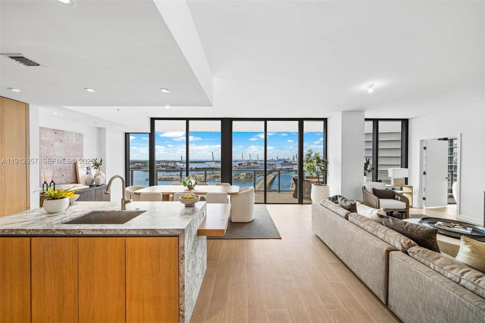 500 Alton Road, Unit 2303 Miami Beach, FL 33139 - Photo 15 of 42