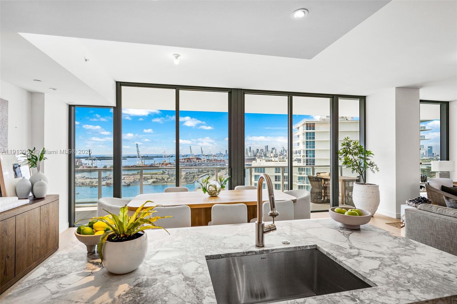 500 Alton Road, Unit 2303 Miami Beach, FL 33139 - Photo 9 of 42