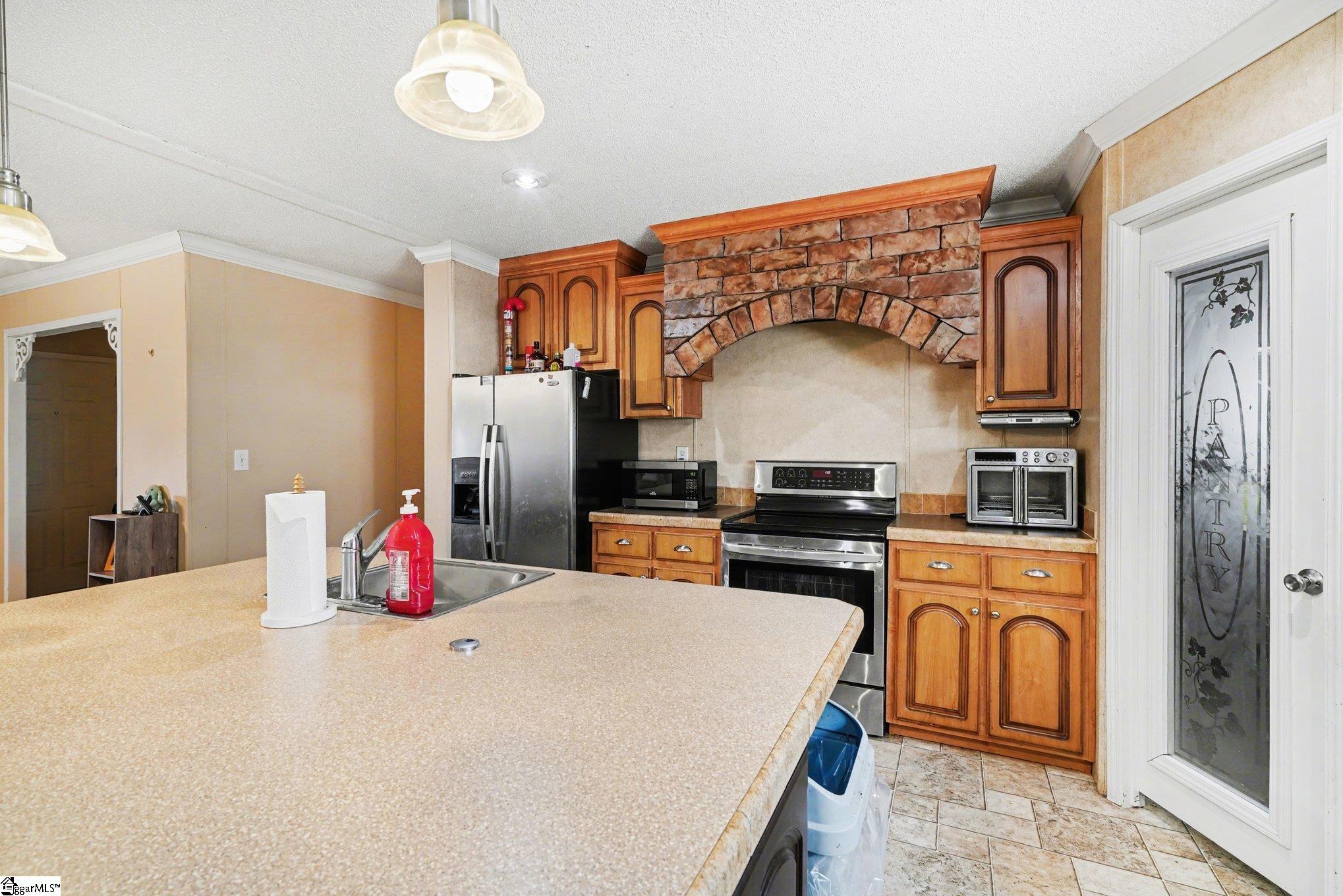 1004 Chapman Road Honea Path, SC 29654 - Photo 4 of 30