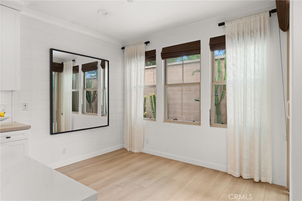 112 Gemstone Irvine, CA 92620 - Photo 16 of 41 Dining Table Space
