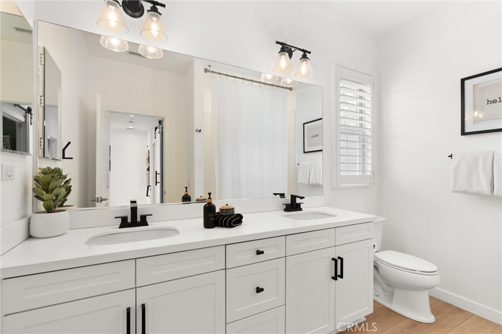 112 Gemstone Irvine, CA 92620 - Photo 28 of 41