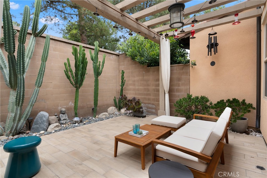 112 Gemstone Irvine, CA 92620 - Photo 30 of 41 Patio