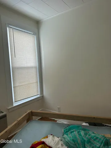 $170,000 | 2320 10th Avenue, Watervliet, NY 12189