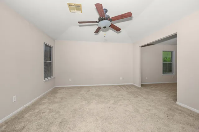 $2,000 | 3109 Berryfield Lane, Pearland, TX 77581