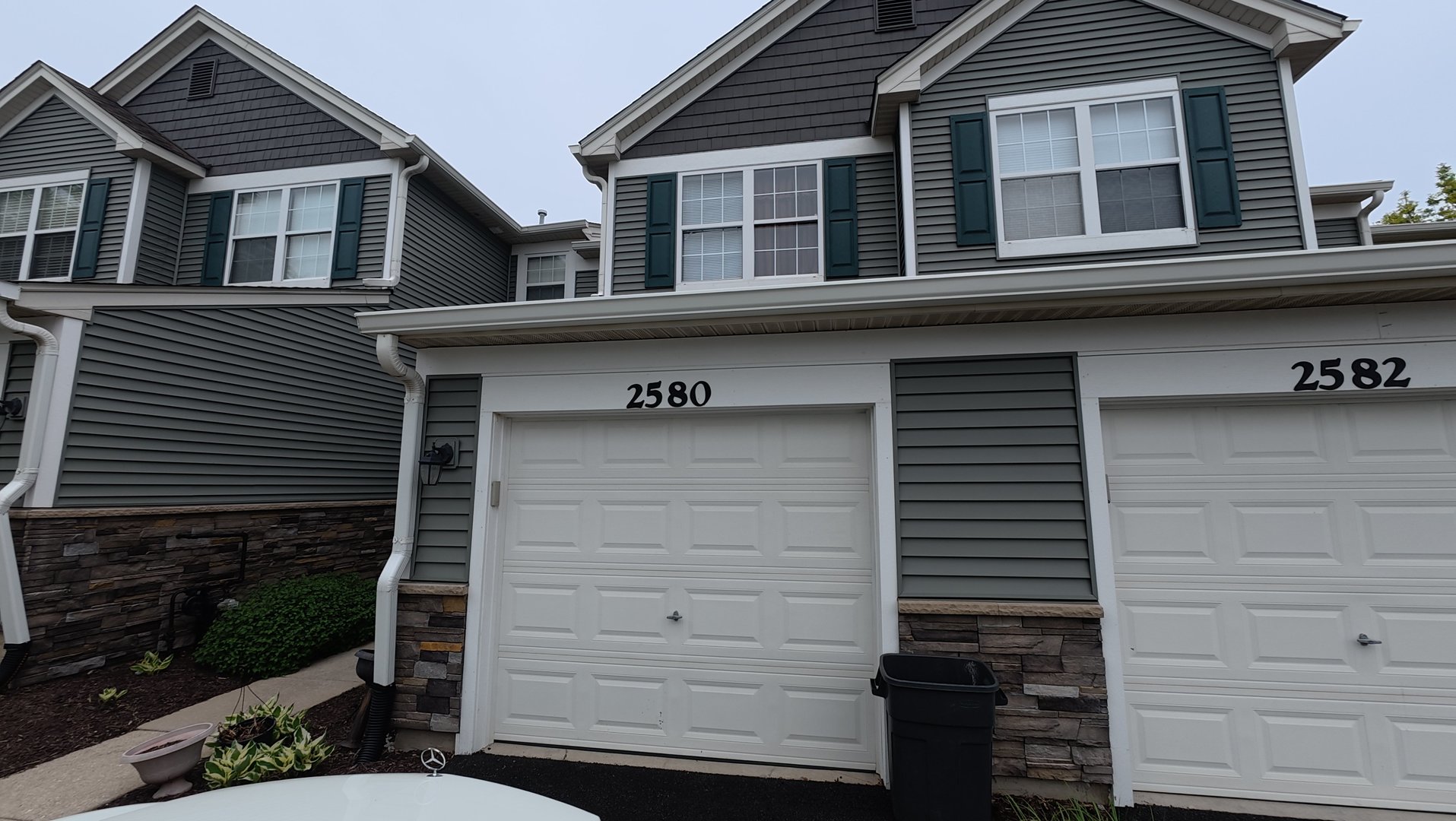 2580 Golf Ridge Circle Naperville, IL 60563 - Photo 2 of 14