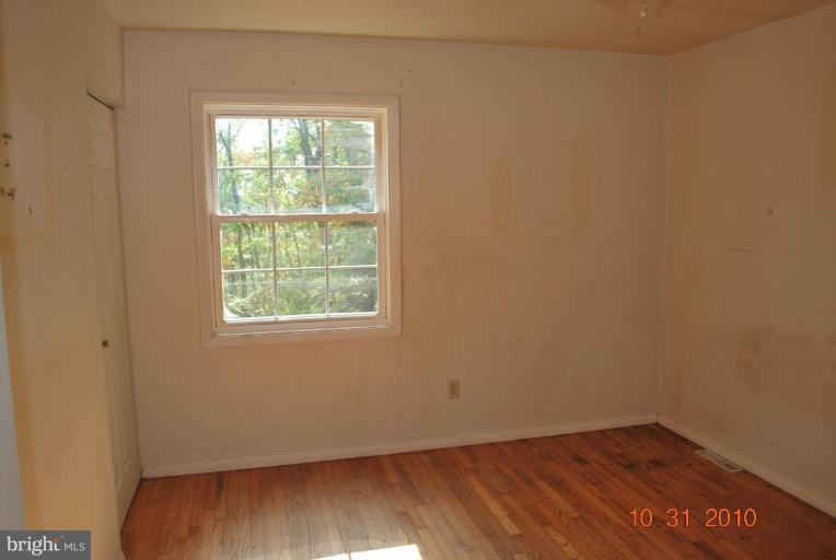 1839 Ridge Road Haymarket, VA 20169 - Photo 7 of 10 Bedroom #3