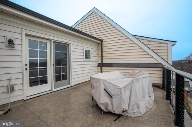 a view of a storage & utility room