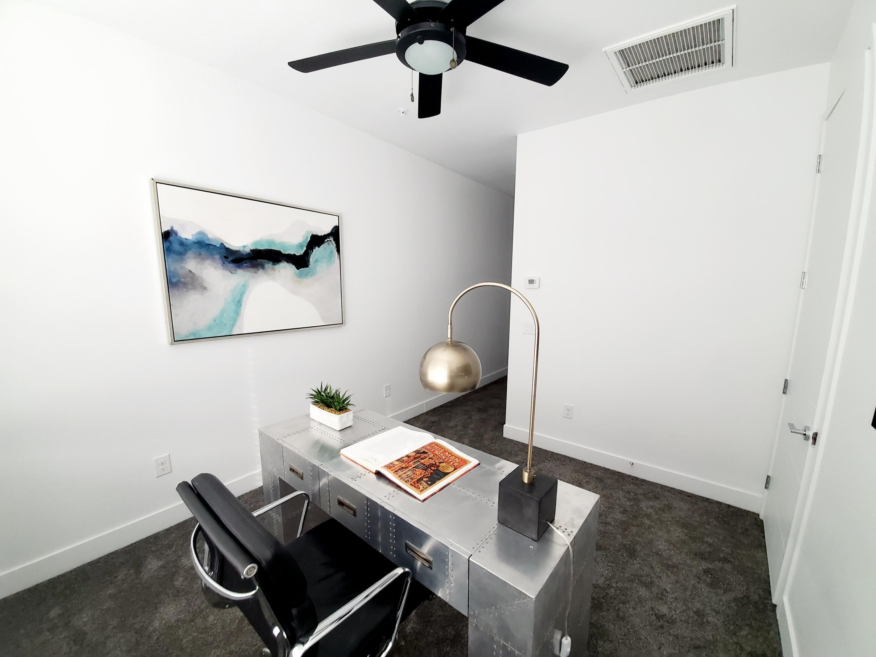 3900 North 30th Street, Unit 2 Phoenix, AZ 85016 - Photo 14 of 17 Office/Den