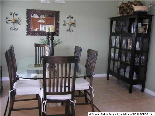 10417 Springpark Avenue Baton Rouge, LA 70810 - Photo 5 of 10