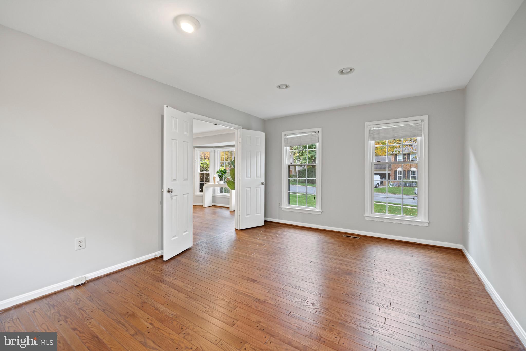 11875 Fawn Ridge Lane Reston, VA 20194 - Photo 12 of 45 Gallery Image 12