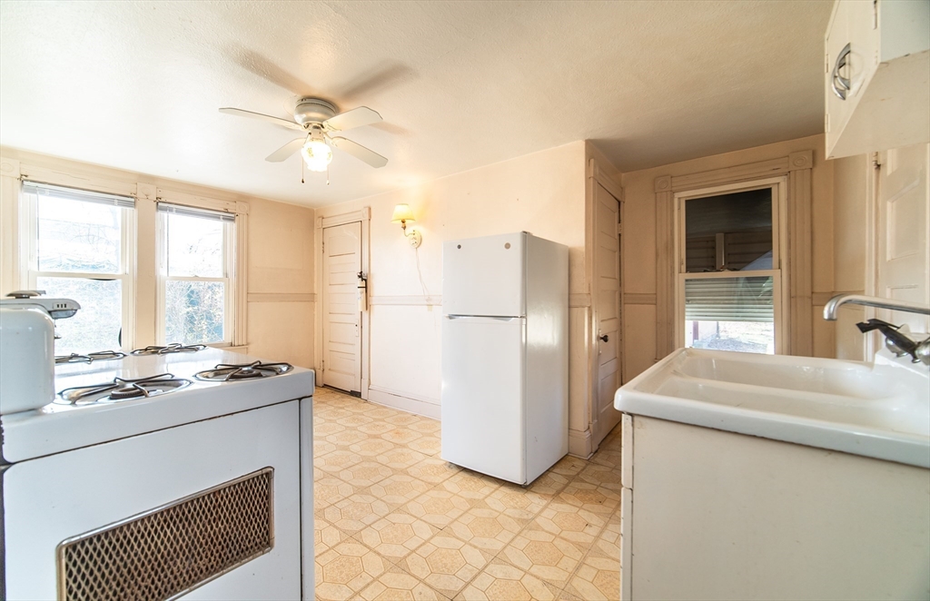 153 Ray Street Ludlow, MA 01056 - Photo 12 of 42 Gallery Image 12