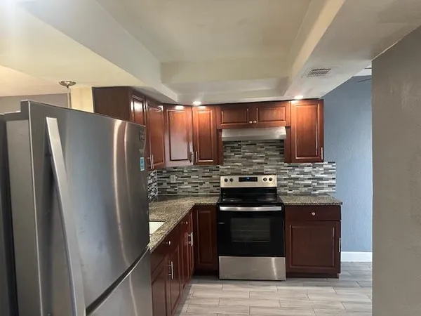 $2,800 | 4660 Northwest 6th Court, Delray Beach, FL 33445