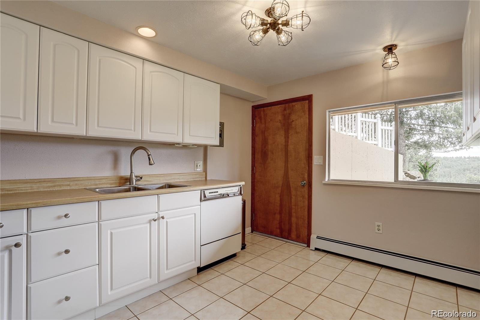 22256 Meadow View Road Morrison, CO 80465 - Photo 33 of 38 Gallery Image 33