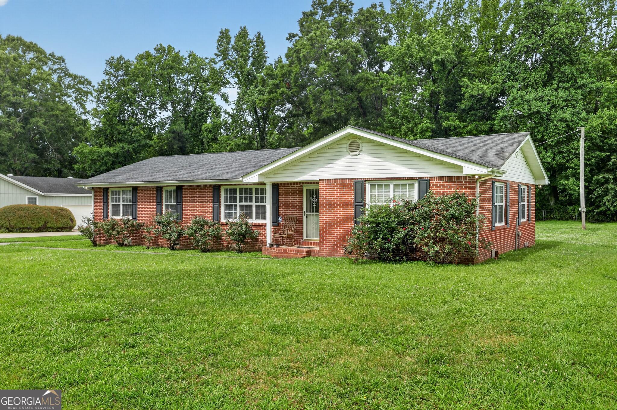 196 Summer Road Tunnel Hill, GA 30755 - Photo 2 of 29