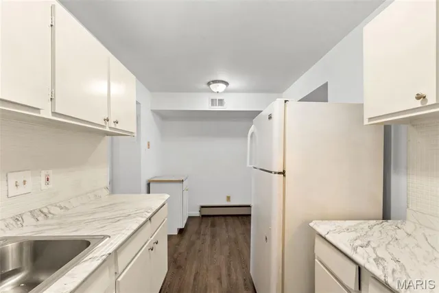 $93,500 | 10682 Carroll Wood Way, St. Louis, MO 63128