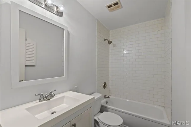 $93,500 | 10682 Carroll Wood Way, St. Louis, MO 63128