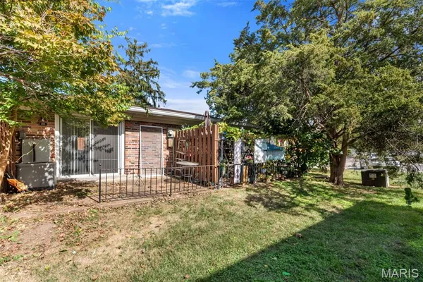 $89,700 | 10682 Carroll Wood Way, St. Louis, MO 63128