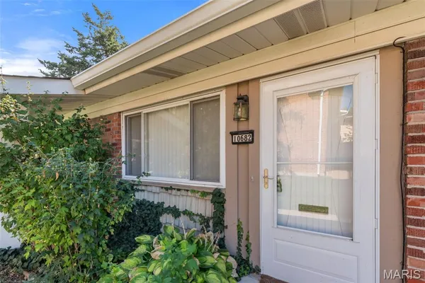 $89,700 | 10682 Carroll Wood Way, St. Louis, MO 63128