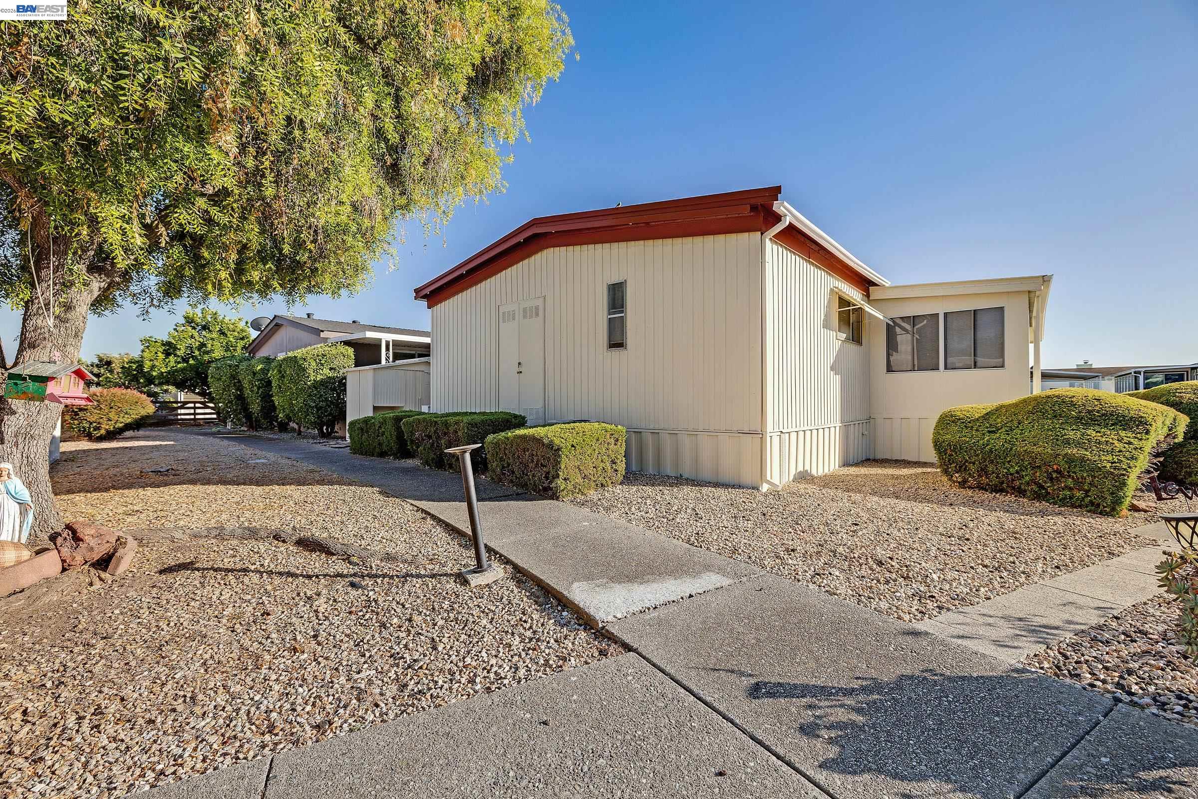 4141 Deep Creek Road, Unit 77 Fremont, CA 94555 - Photo 10 of 34 Gallery Image 10