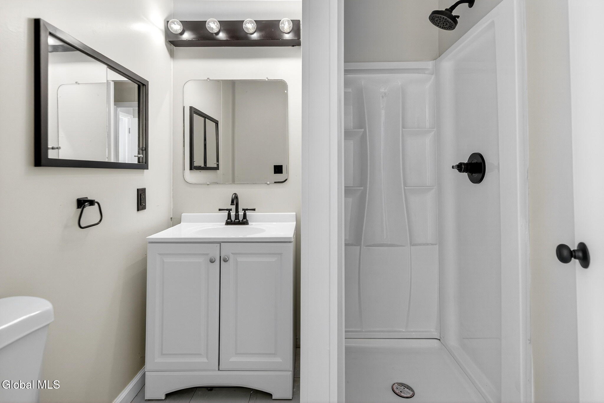 499 Church Road Guilderland, NY 12203 - Photo 13 of 25 Interior 12