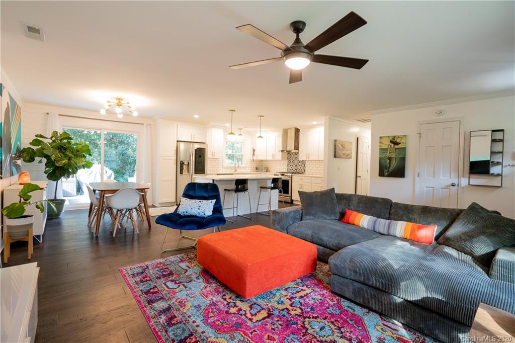 3825 Riverbend Road Charlotte, NC 28210 - Photo 3 of 32 Gallery Image 3