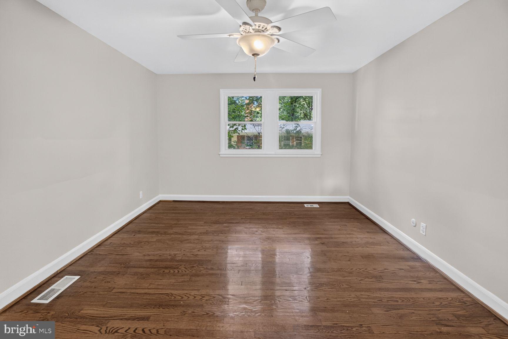 8640 Geren Road, Unit 143 Silver Spring, MD 20901 - Photo 16 of 27