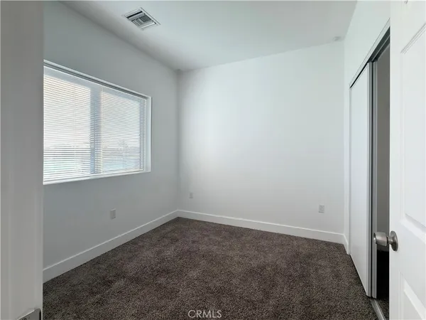 $2,295 | 1491 Atlantic Avenue, Long Beach, CA 90813