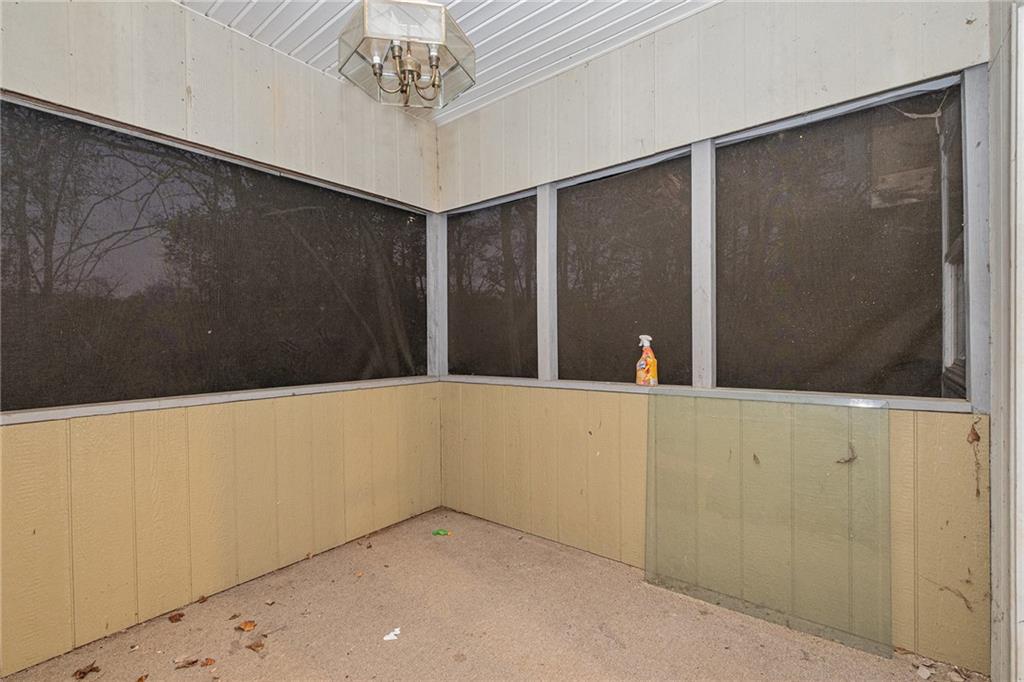 880 Golf Course Road Demorest, GA 30535 - Photo 23 of 37 a view of an empty room