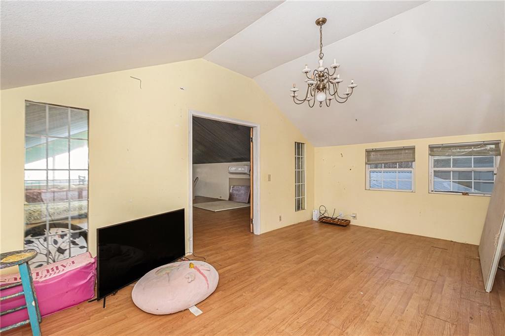 880 Golf Course Road Demorest, GA 30535 - Photo 6 of 37 a view of livingroom with furniture